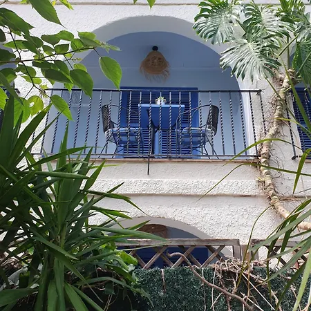 Mi Campana Гостевой дом Дения